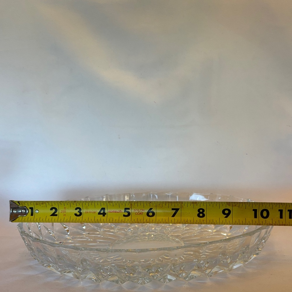 LIKE NEW! STUNNING MIKASA INTRICATE CLEAR GLASS OVAL PLATTER - Picture 7 of 10